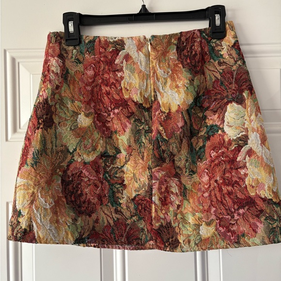 Cider Floral Mini Skirt - Red and Cream - Picture 3 of 3